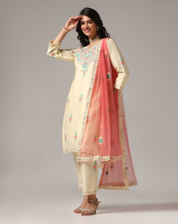 Creme Raw Silk Ari Embroidered Kurti with Pants & Dupatta - Image 4