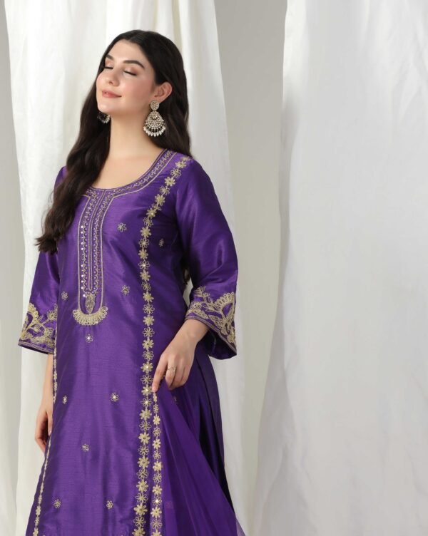 Pret a Porter Elegant Purple Raw Silk Suit - Image 11