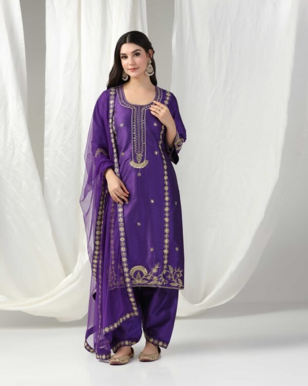 Pret a Porter Elegant Purple Raw Silk Suit - Image 4