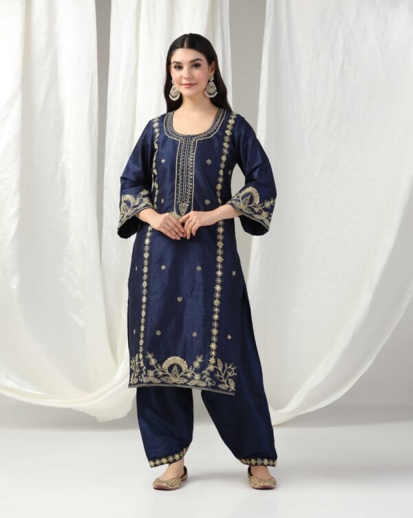 Pret a Porter Blue Raw Silk Hand-Embroidered Suit
