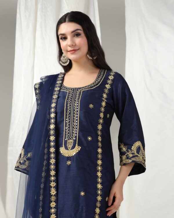 Pret a Porter Blue Raw Silk Hand-Embroidered Suit - Image 5