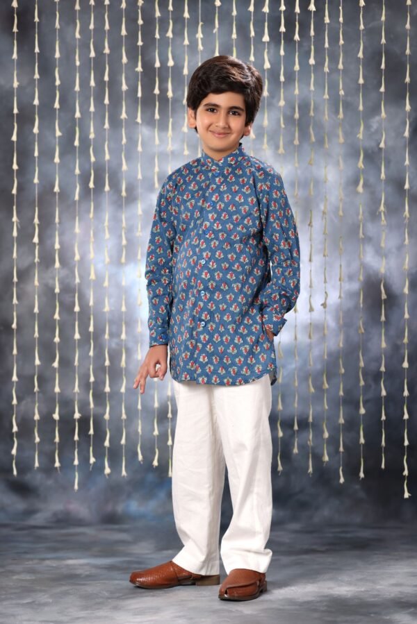 Blue Jaipuri Handblock Print Short Kurta Shirt Co-ord Set - Image 2