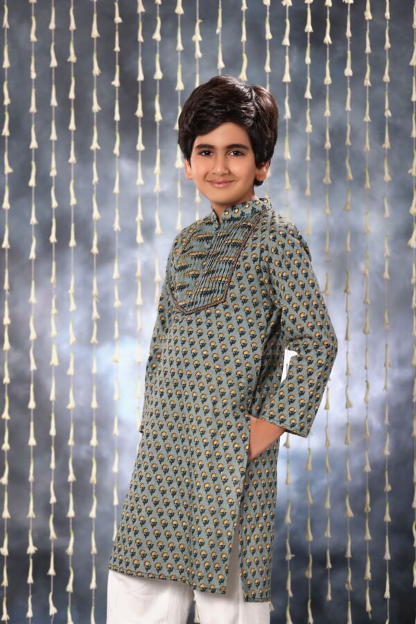 Grey Pintucks Neck Panel Kurta with White Pant Co-ord Set - Image 3
