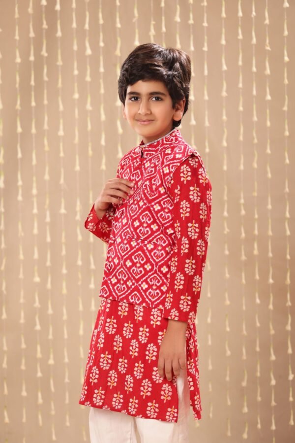 Red Jaipuri Handblock Floral Print Long Kurta Co-ord Set with Red Ikat Print Jacket - Image 4