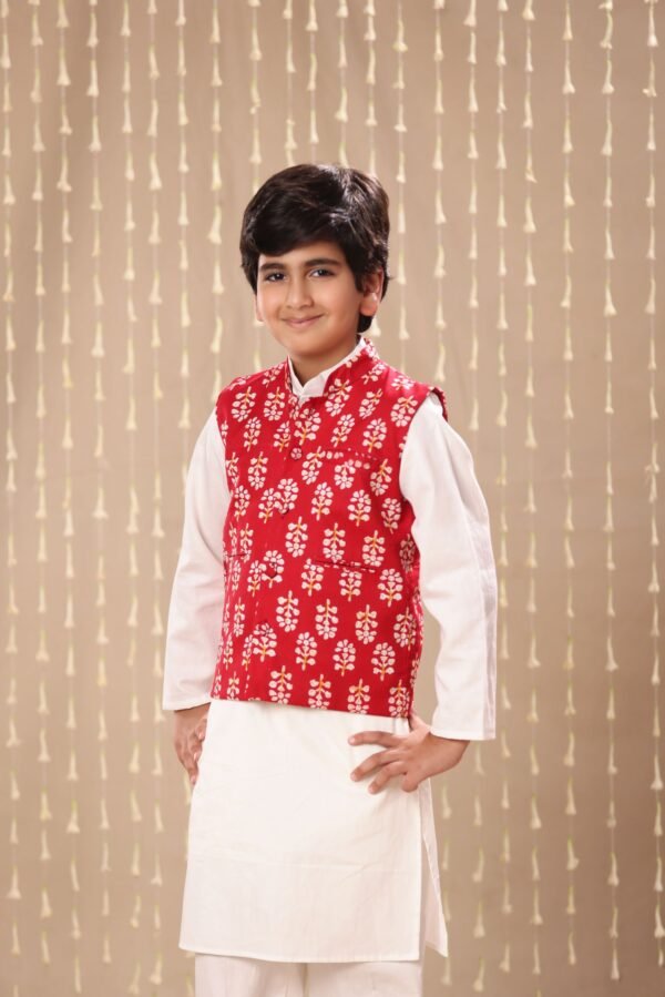 White Kurta Pyjama Co-ord Set with Red Jaipuri Floral Print Jacket - Image 2