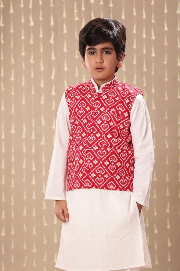 White Kurta Pyjama Co-ord Set with Red Jaipuri Ikat Print Jacket - Image 2