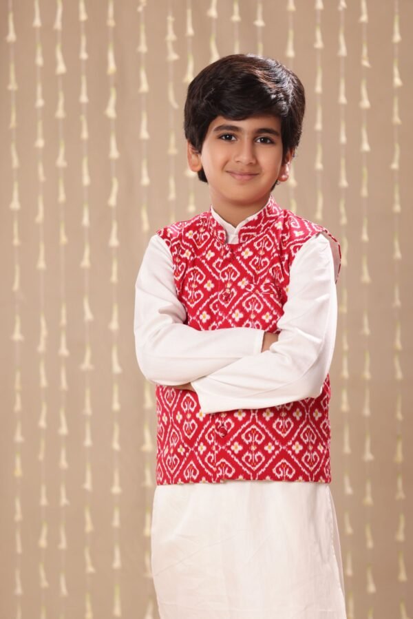 White Kurta Pyjama Co-ord Set with Red Jaipuri Ikat Print Jacket - Image 4
