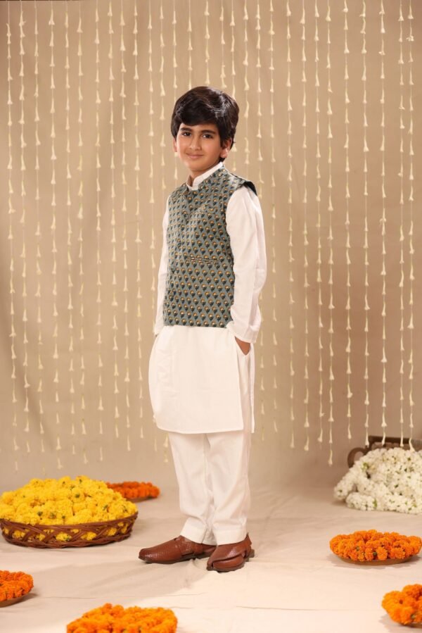 White Kurta Pyjama Co-ord Set with Grey Jaipuri Floral Print Jacket